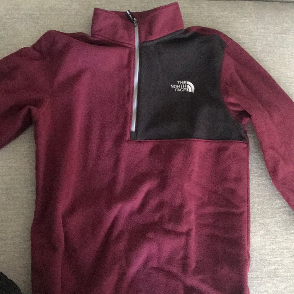 Pullover sweater